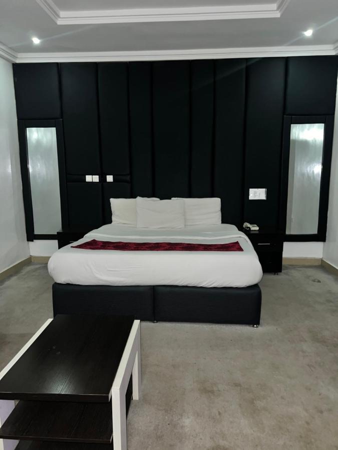 Grand Palazzo Hotel Gwarimpa Abuja Esterno foto