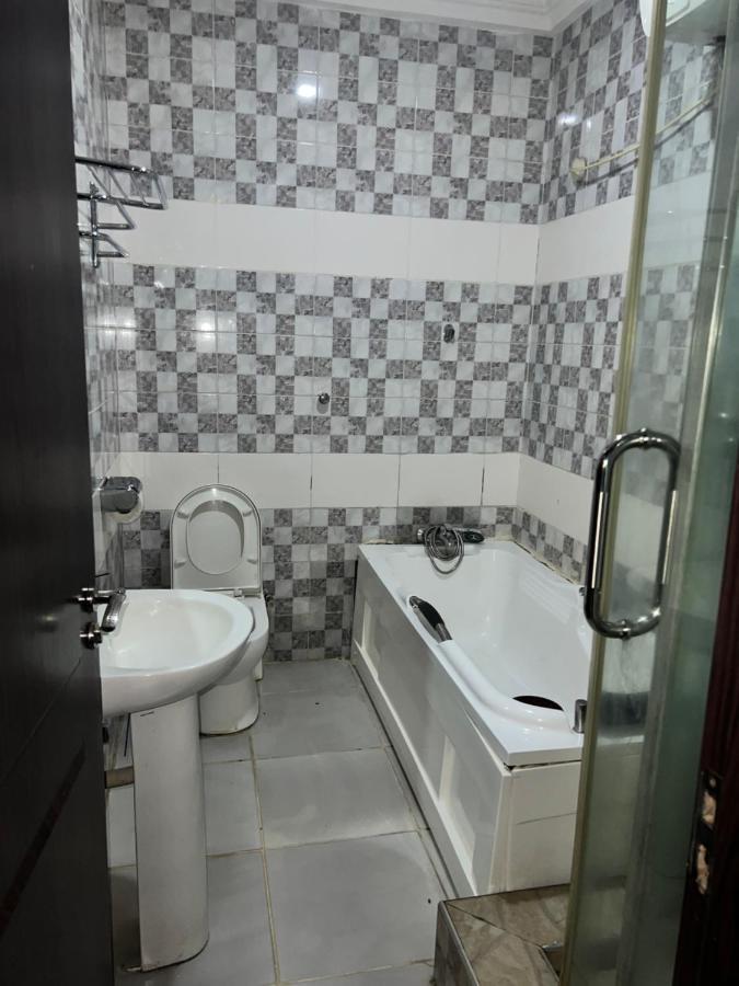 Grand Palazzo Hotel Gwarimpa Abuja Esterno foto